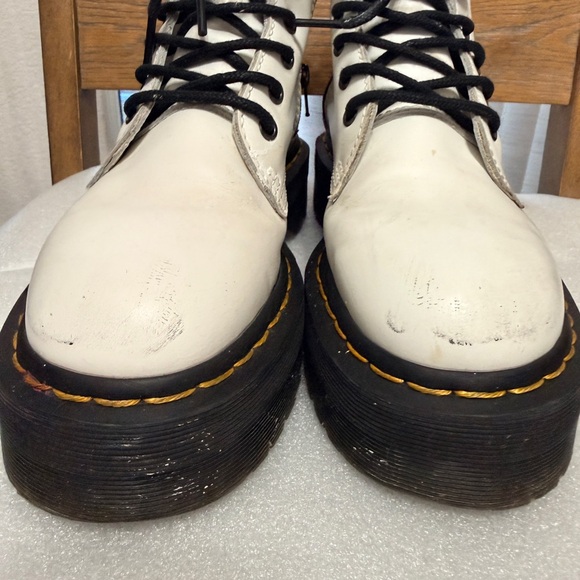 Dr. Martens Jadon Smooth Leather Platform Boots women size 7 - Picture 3 of 10